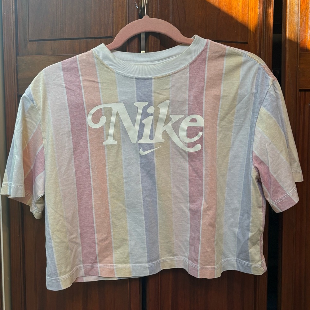 Nike crop top tshirt